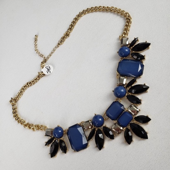 Beautiful Black And Blue Statement Necklace - Picture 2 of 5